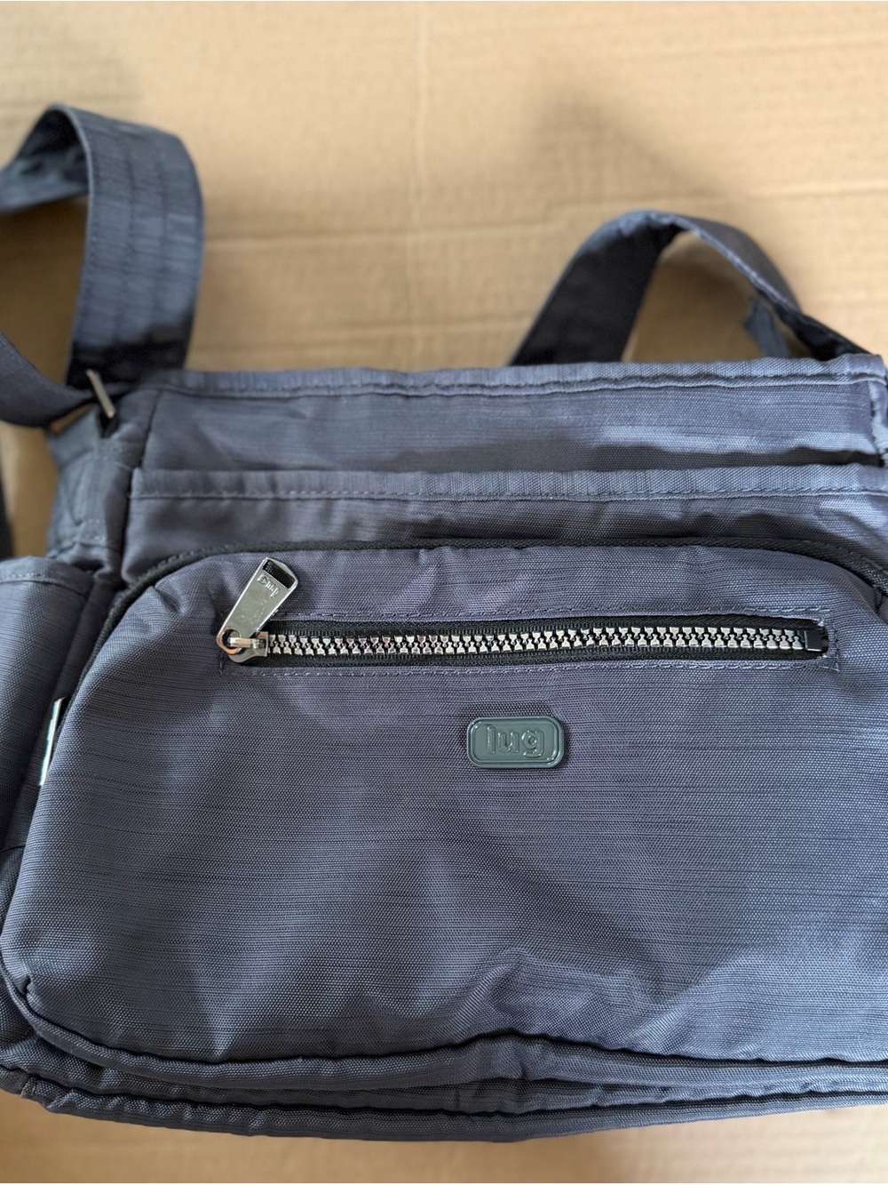 Lug Messenger Bag in Charcoal Gray